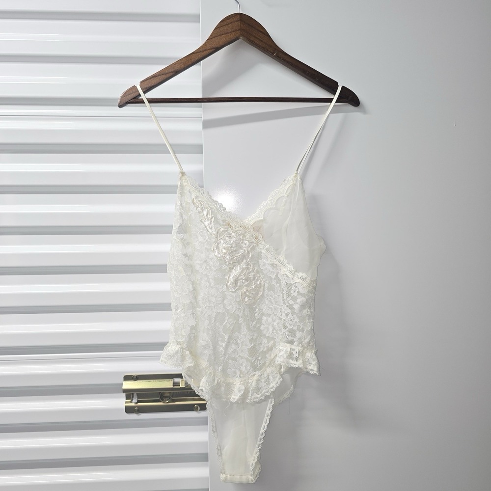 Vintage 80s 90s Victoria's Secret Gold Label Ivory Lace Teddy Bodysuit M